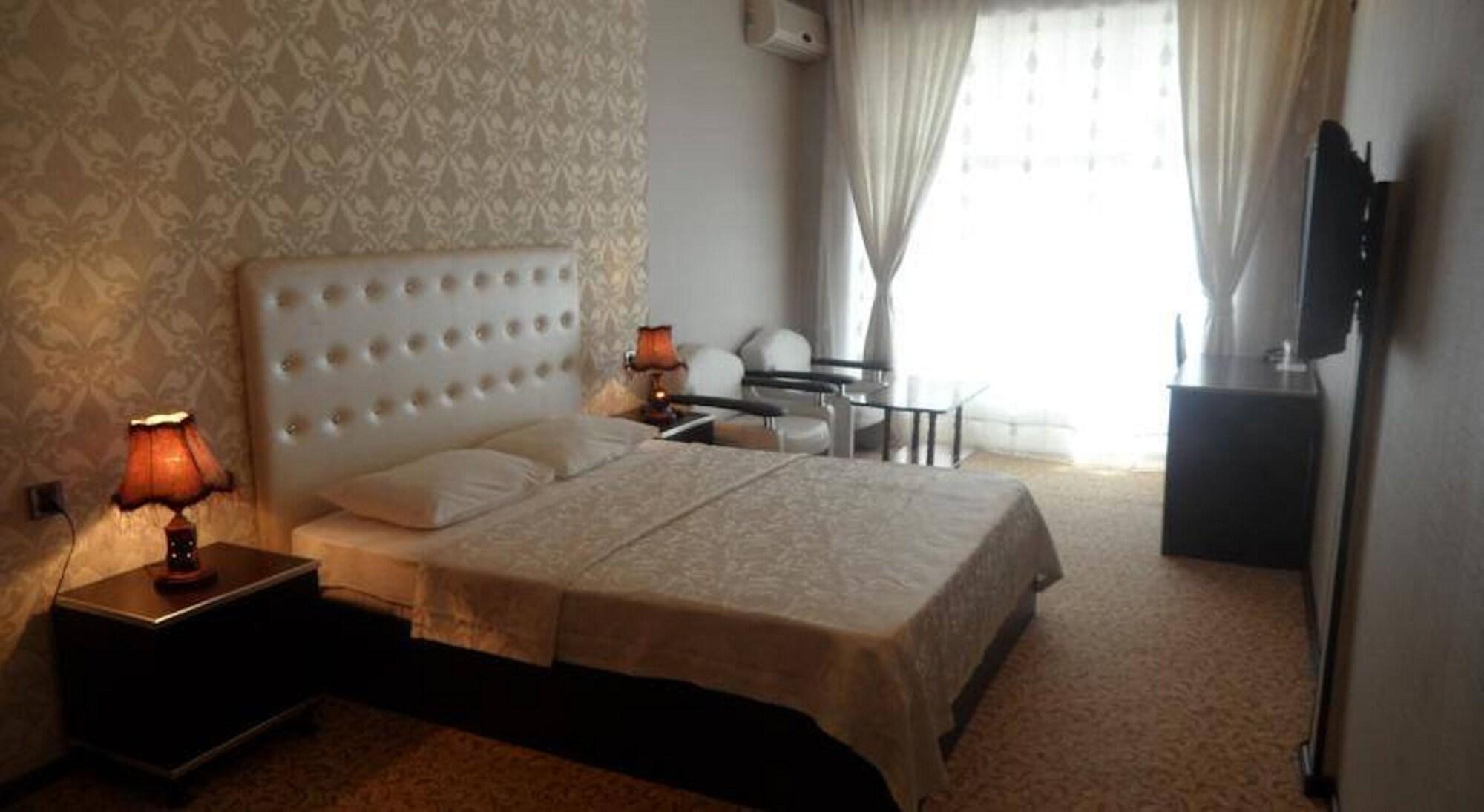 Avand Hotel Bakoe Buitenkant foto