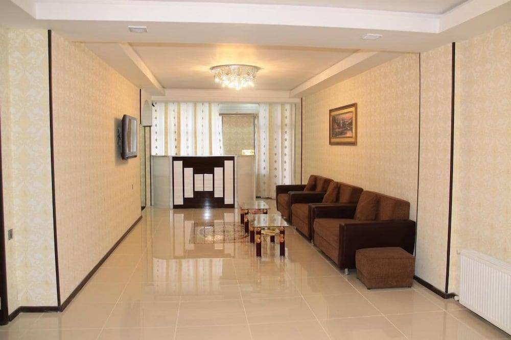 Avand Hotel Bakoe Buitenkant foto
