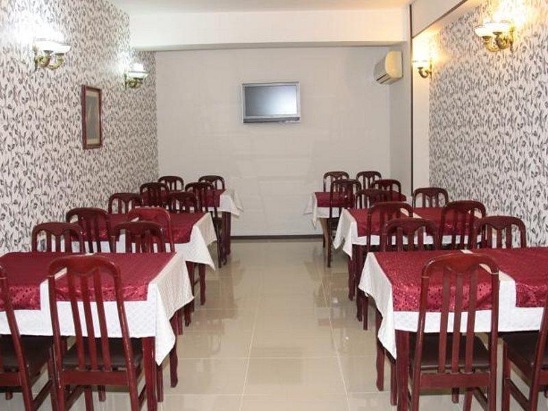 Avand Hotel Bakoe Buitenkant foto