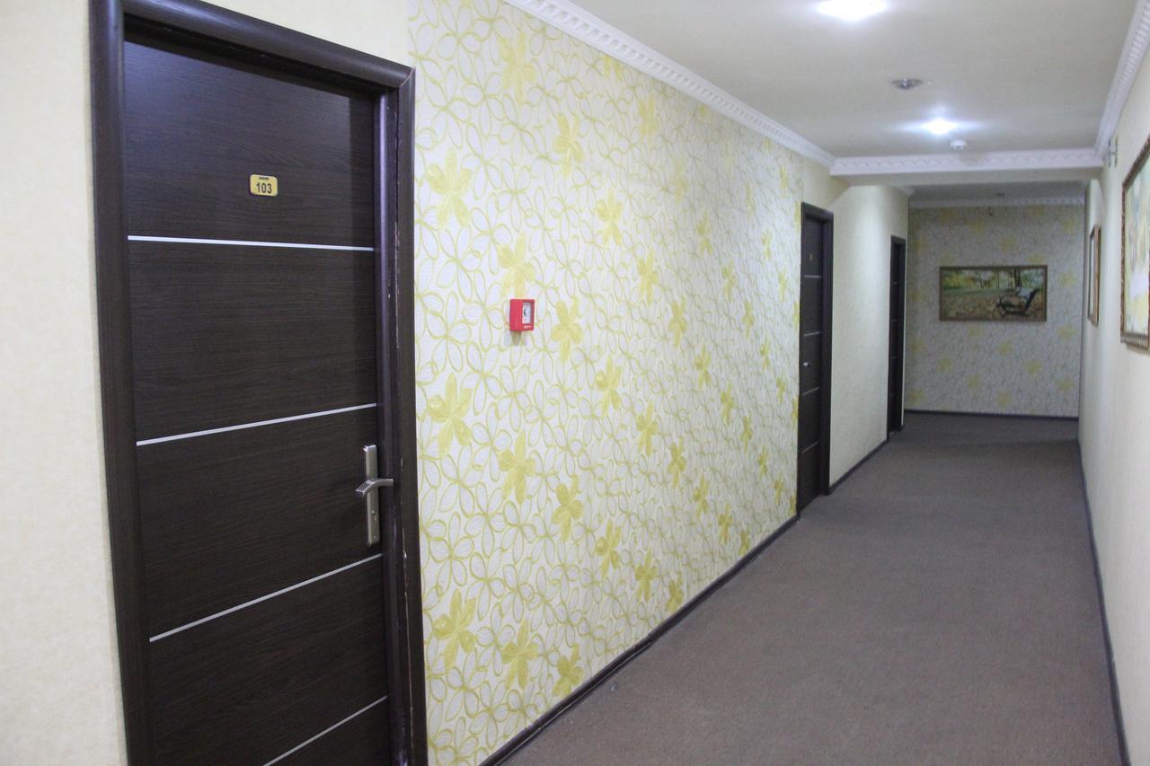 Avand Hotel Bakoe Buitenkant foto