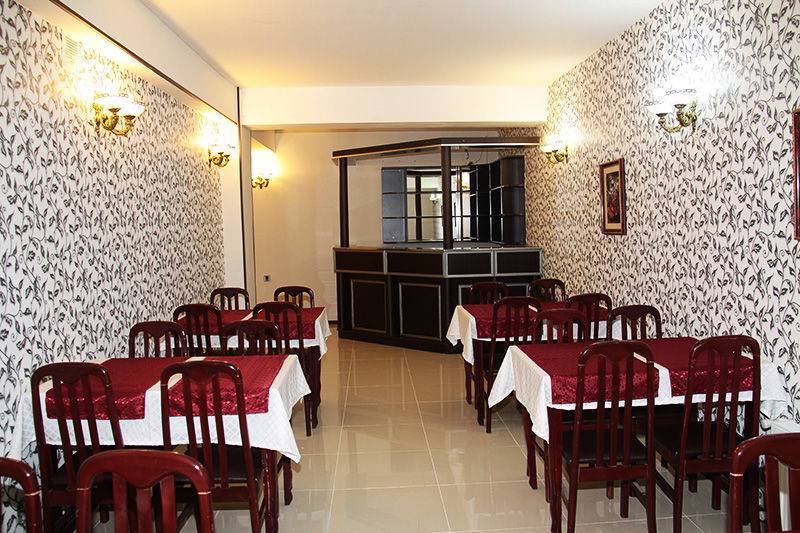 Avand Hotel Bakoe Buitenkant foto
