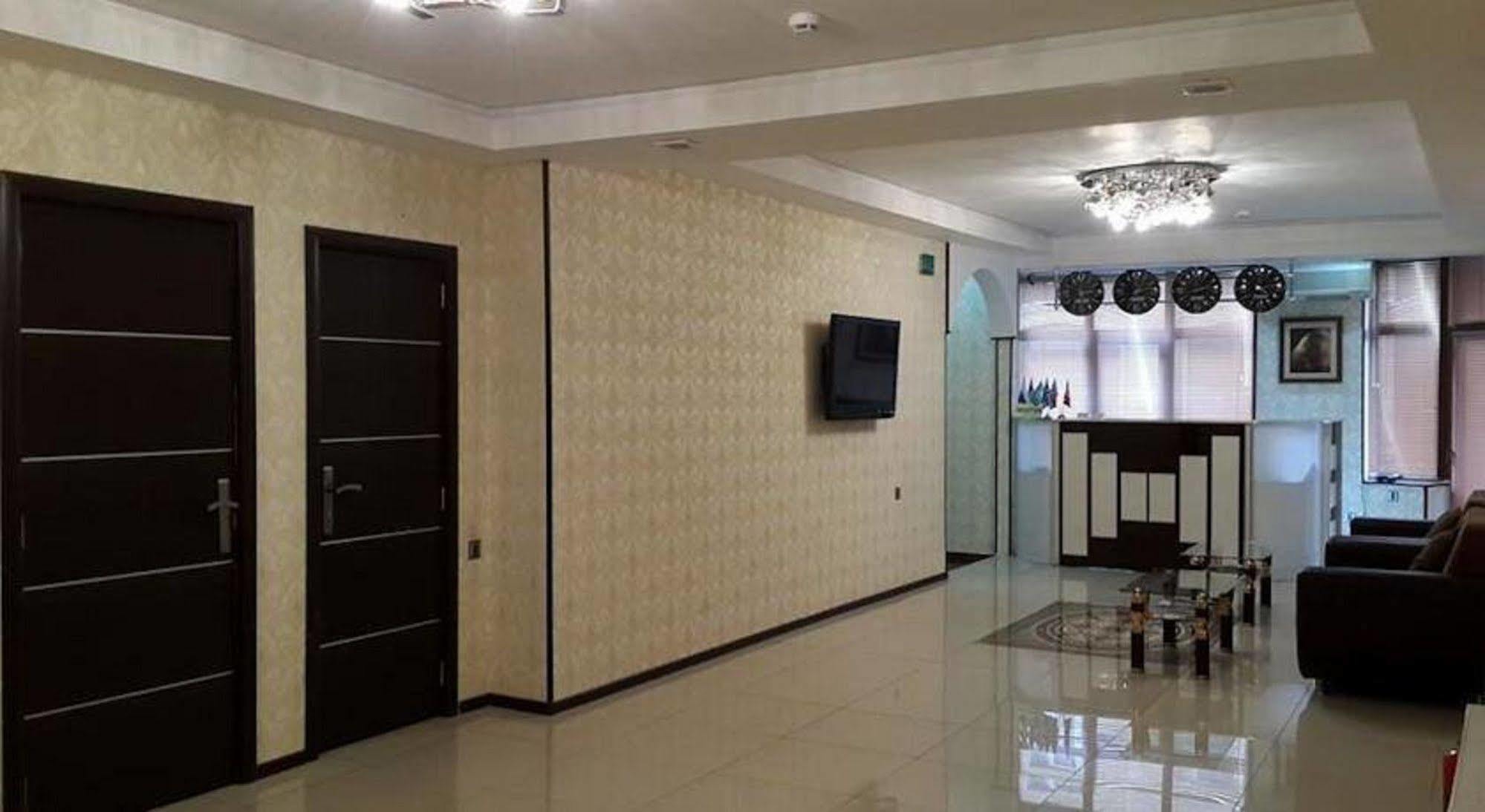 Avand Hotel Bakoe Buitenkant foto