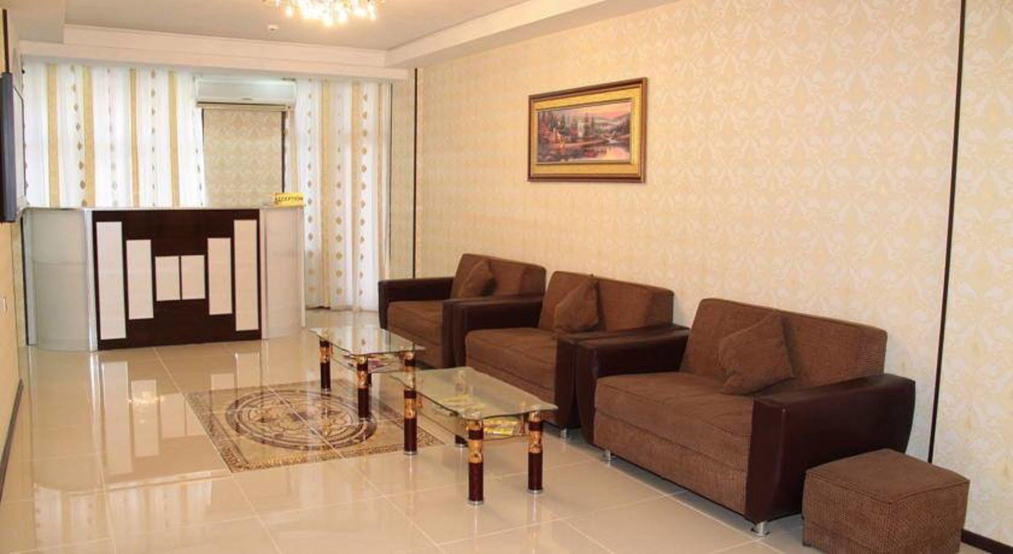 Avand Hotel Bakoe Buitenkant foto